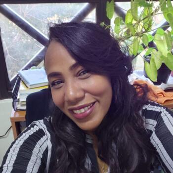 Niñera Santo Domingo Este: Sarah