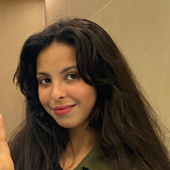 Lastenhoitaja Salé: Houda