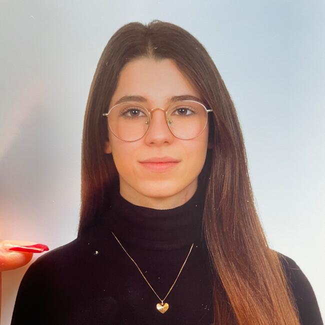 Babysitter in Seville: Noemi