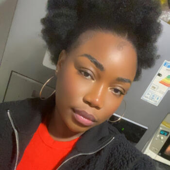 Babysitter in Viroinval: Ketsia