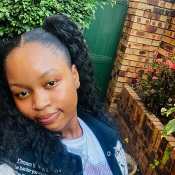Babysitter in Pretoria: Lee