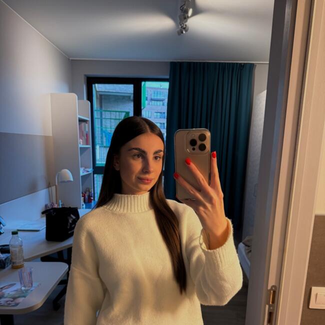 Babysitter in Anderlecht: Vira