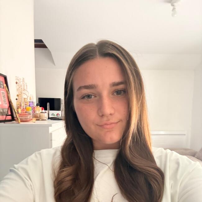 Babysitter in Poitiers: Capucine