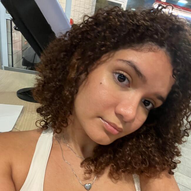 Babysitter in Fortaleza: Clara