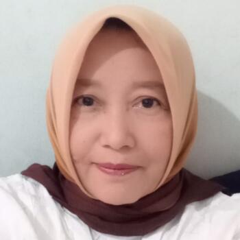 Babysitter di Tangerang Selatan: Nina