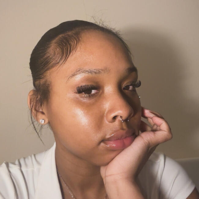 Babysitter in The Bronx: Naiyma
