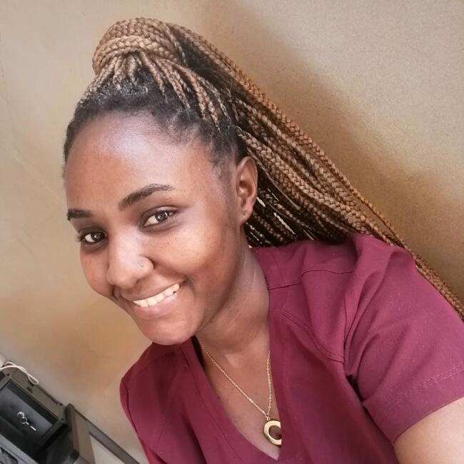 Nanny in Dubai: Justine venus