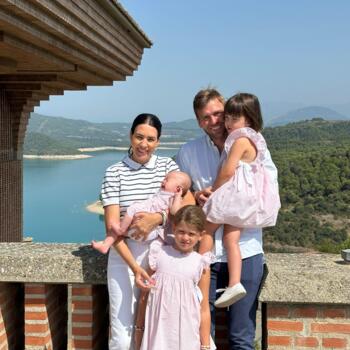 Job de garde d'enfants à Gérone: job de garde d'enfants Pere