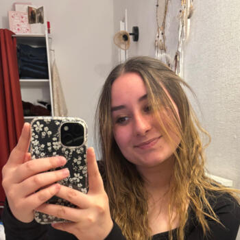 Babysitter Thouars: Anais