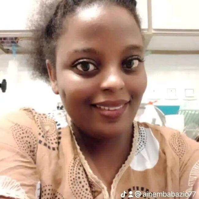 مربية أطفال في دبي: Ronah