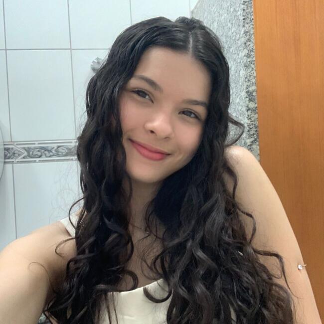 Babá em Hortolândia: Sara