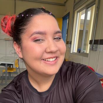 Babá Ponta Grossa: Camila