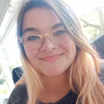 Babysitter in Klamath Falls: Cori