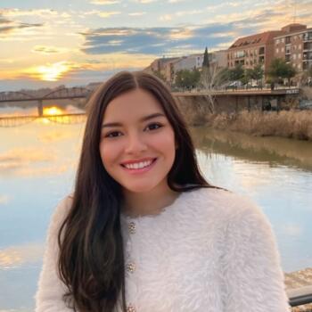 Babysitter in Elche: Paola