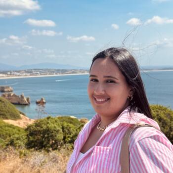 Babysitter em Lisboa: Geovanna