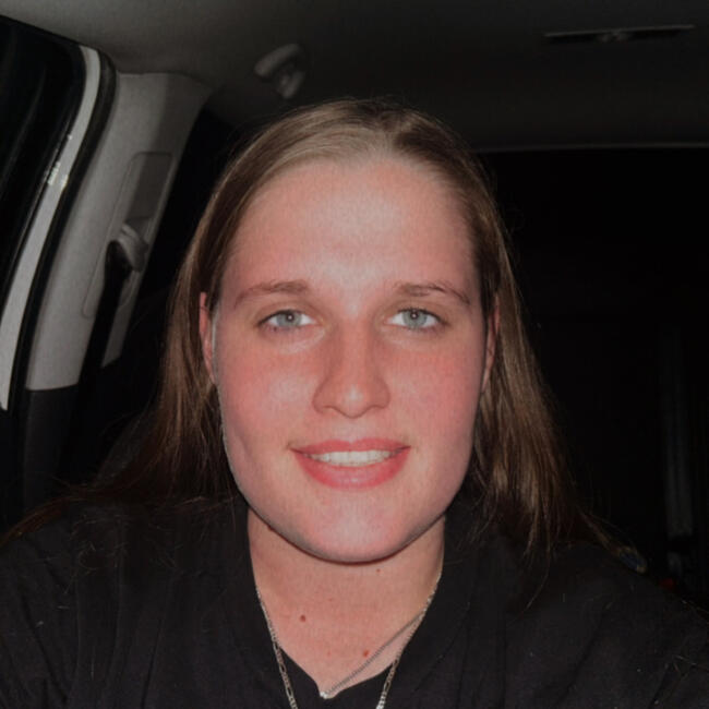 Babysitter in Saint-Paul-Trois-Châteaux: Andrea