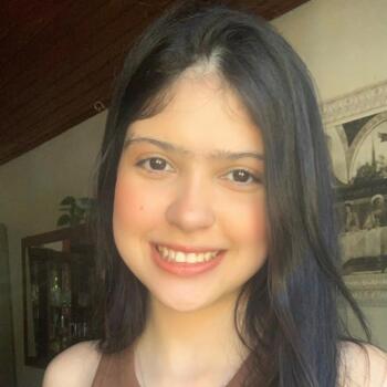 Babysitter in Gramado: Monick