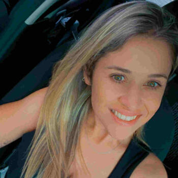 Babysitter Curitiba: Priscila