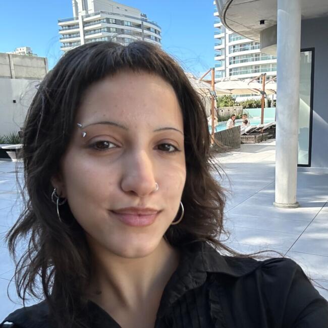 Babysitter in Montevideo: Briana
