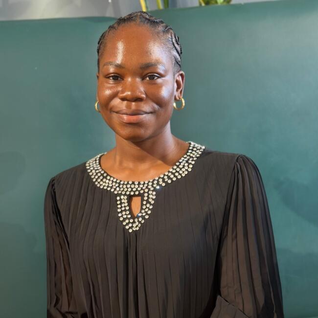 Babysitter in Lissabon: Oyinkansola