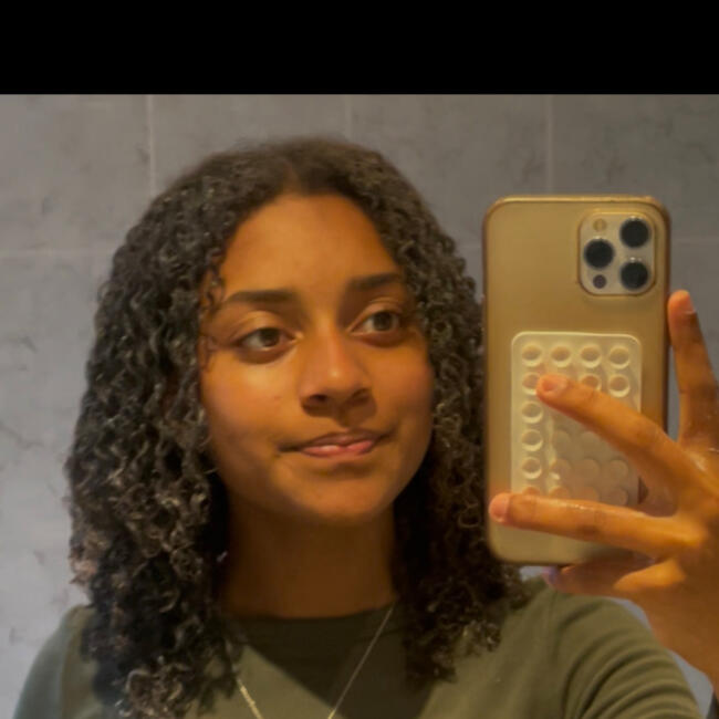 Babysitter in Ghent: Lara