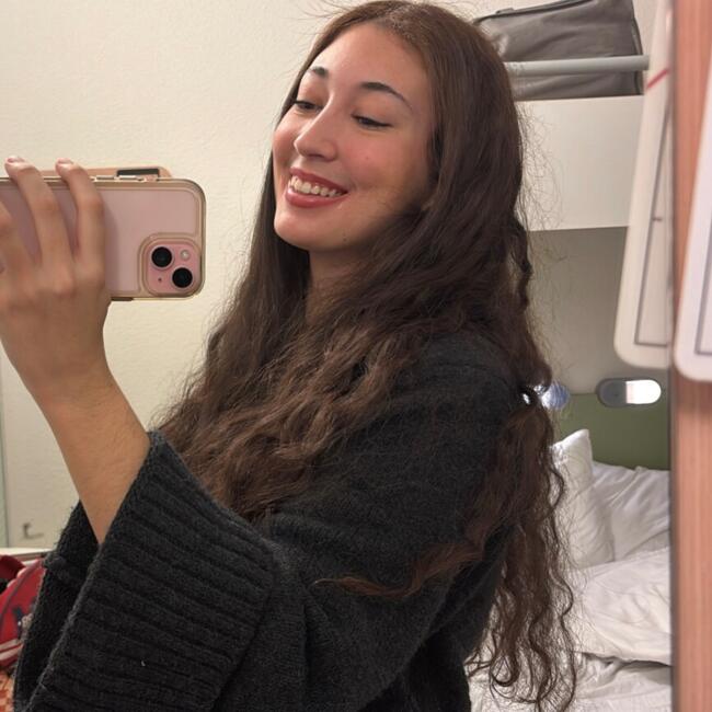 Babysitter in Alicante: Amaya