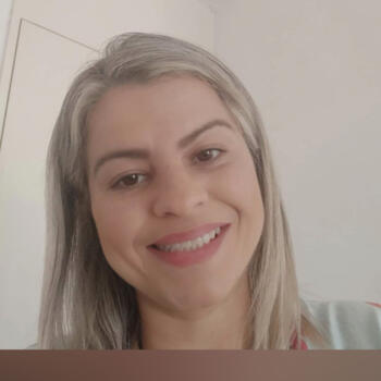 Babysitter Coimbra: Luciana