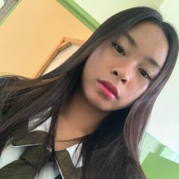 Babysitter in Capas: Skye