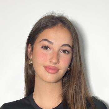 Babysitter in Alicante: Mayra