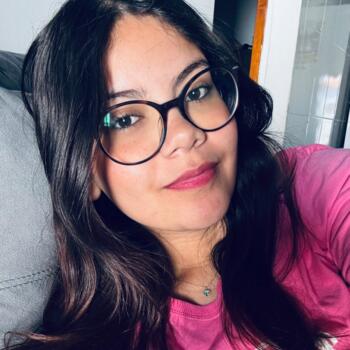 Babysitter Goiânia: Emily