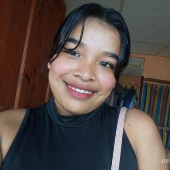 Babysitter in Colón: Lilia