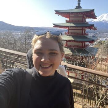 位於布里斯班的臨時保母: Summer