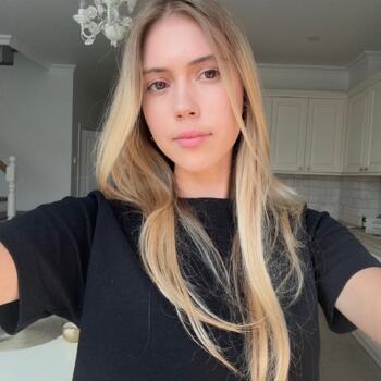 Babysitter in Paris: Viktorija