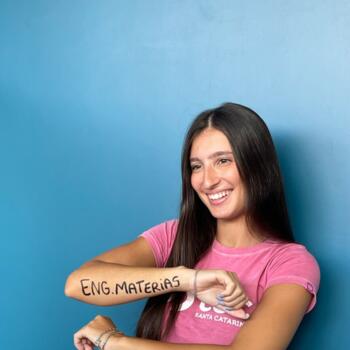 Babysitter Blumenau: Emanuela