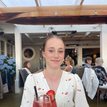 Barnvakt i Halmstad: Enja