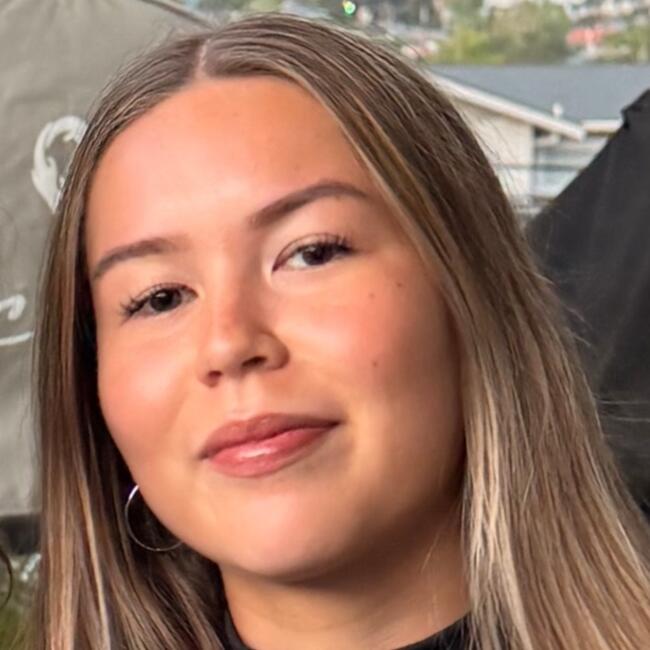 Babysitter in Auckland: Ava