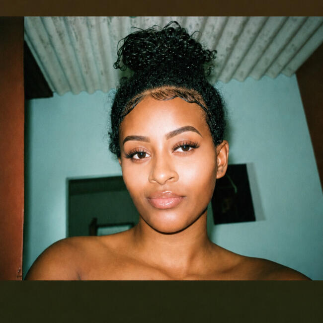 Emprego de babá em Juatuba: Bruna