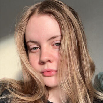 Barnvakt i Hovmantorp: Lowa