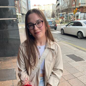 Niñera en Oviedo: Tania