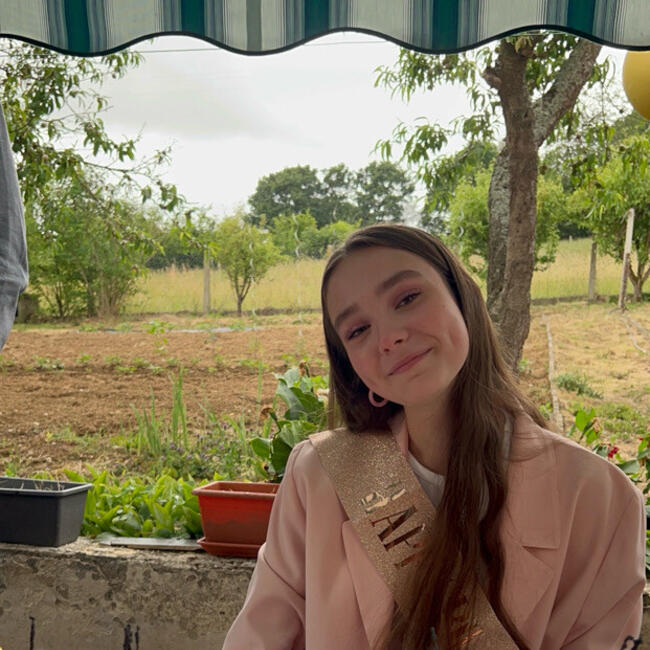 Babysitter in Loué: Assia