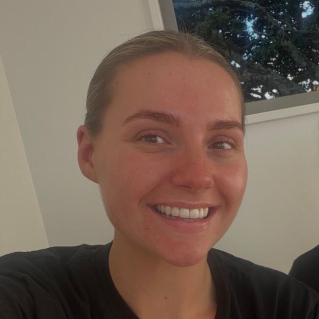 Nanny in Auckland: Neve