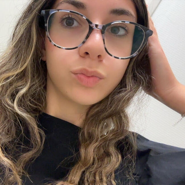 Babysitter in Notre-Dame-de-Mésage: Ilona