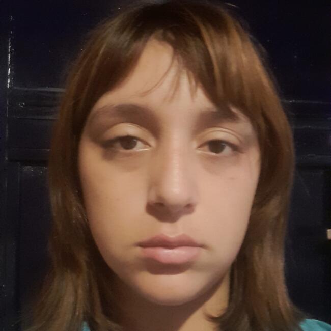 Babysitter in San Fernando: Mia