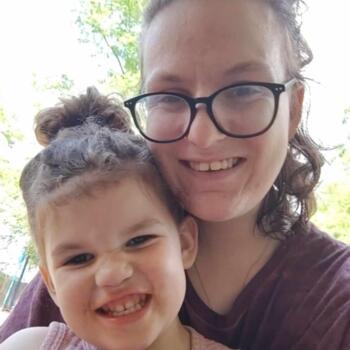 Babysitter in Alcoa: Soffe