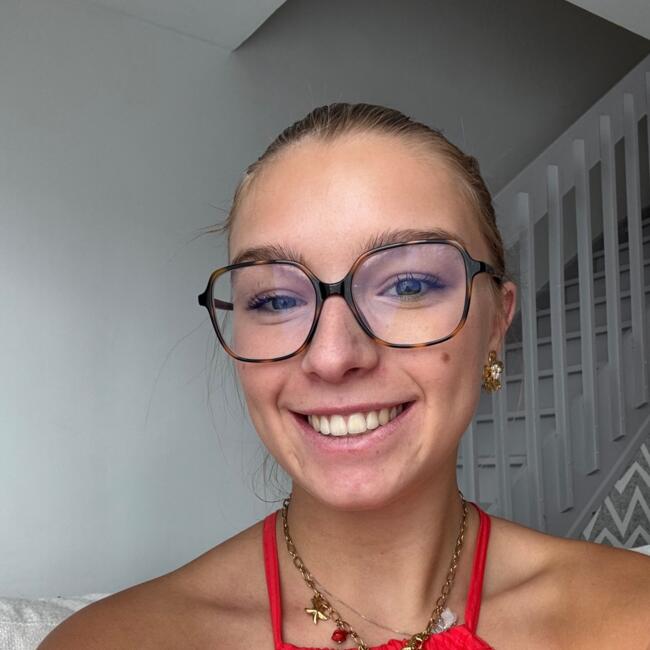 Babysitter in Saint-Omer: Lilou