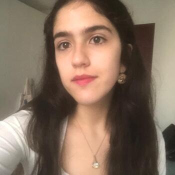 Babysitter in Saint-Ouen: Enara