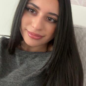 Babysitter Littleborough: Nehad Antri