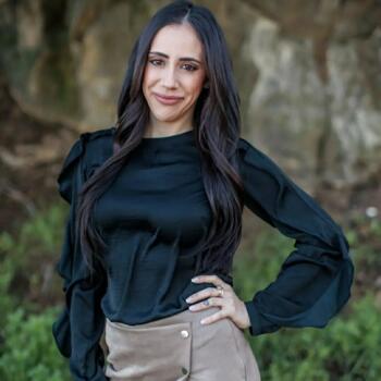 Babysitter in Sparks: Daniella