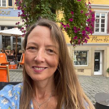 Babysitter Lisbon: Stela