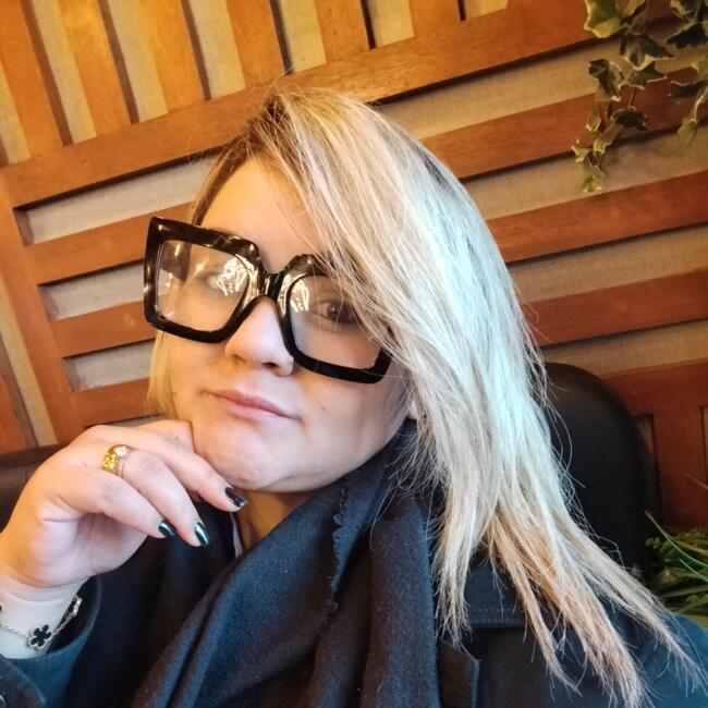 Babysitter in Villeneuve-Saint-Georges: Natalia